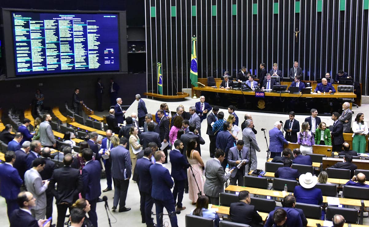 Comissão da Câmara aprova projeto para simplificar emissões de debêntures